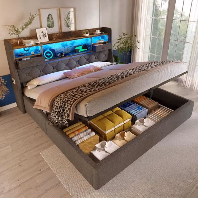 Letto imbottito 140x200 cm con contenitore idraulico, testiera LED e 4 stazioni di ricarica (USB/Type-C) in tessuto lino grigio, con rete a doghe (senza materasso)
