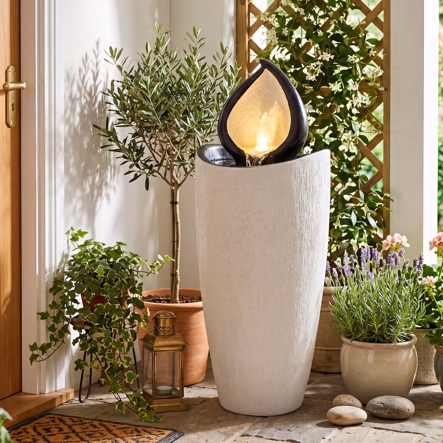 Fontana da giardino Costway effetto pietra bianca con sistema di acqua circolante, pompa e 4 luci LED da esterno, Altezza: 92 cm