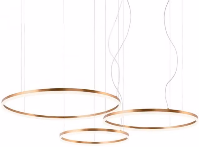 Redo Group Orbit Sospensione Tripla LED in metallo, disponibile in bianco, bronzo o oro/ottone