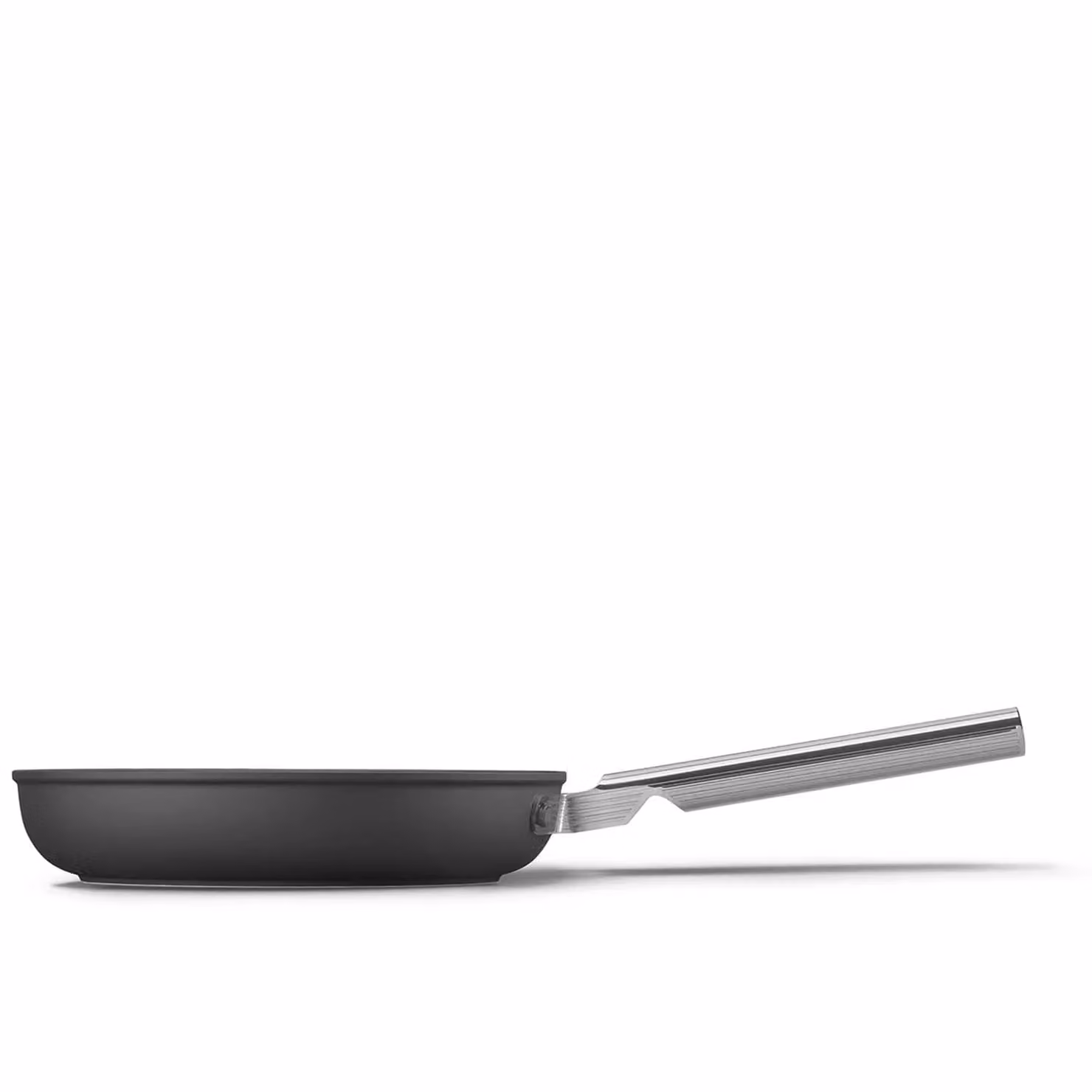 Padella in alluminio antiaderente per induzione, Nero Smeg Cookware, diam. 26cm (FINE SERIE)