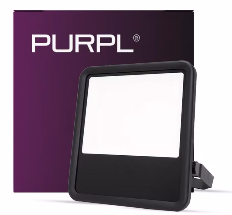 Faretto LED da 200W | luce bianca neutra 4000K | grado di protezione IP66 | resistenza agli urti IK08 | include staffa di supporto | colore nero