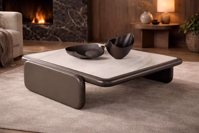 Tavolino da caffè marrone elegante, design minimalista. Tavoli in legno