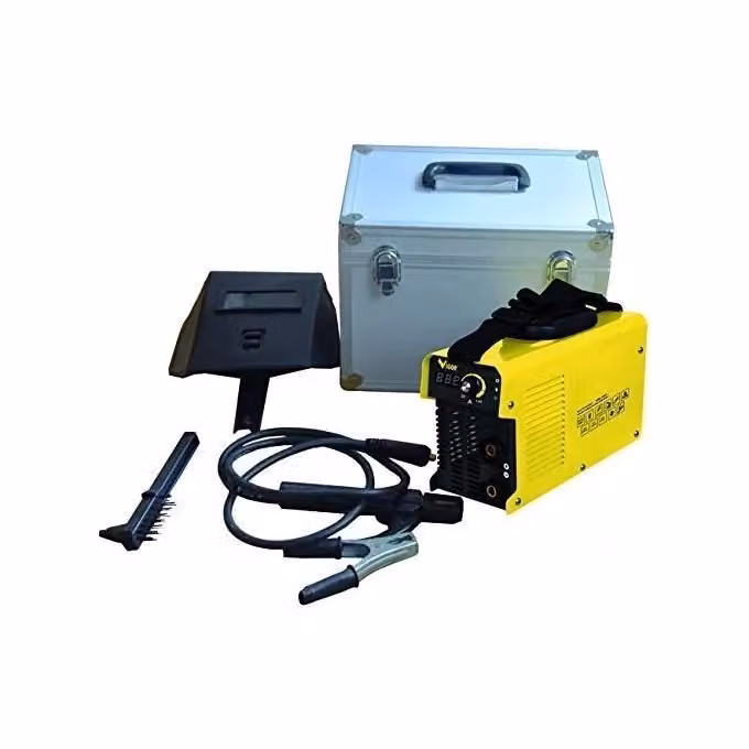 Saldatrice Inverter MMA Vigour Compact 160 Gialla con Kit Completo: Valigia in Alluminio, Maschera, Pinza e Cavi per Elettrodi 1.6-4.0 mm – 2