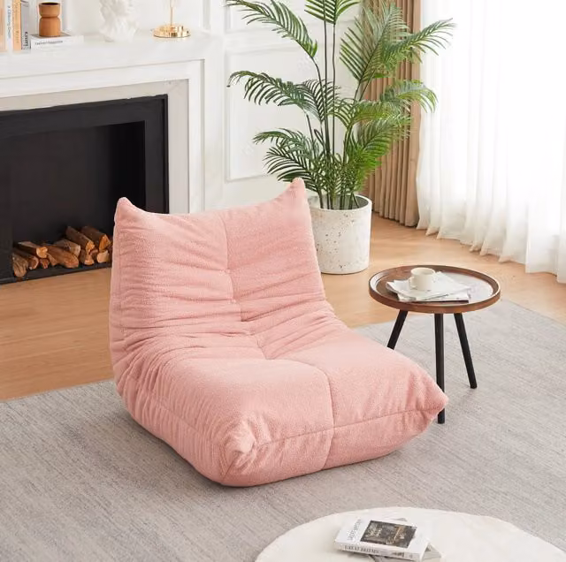 Poltrona da pavimento ULEVR 97 cm in tessuto teddy rosa, imbottita in schiuma elastica, design con bottoni