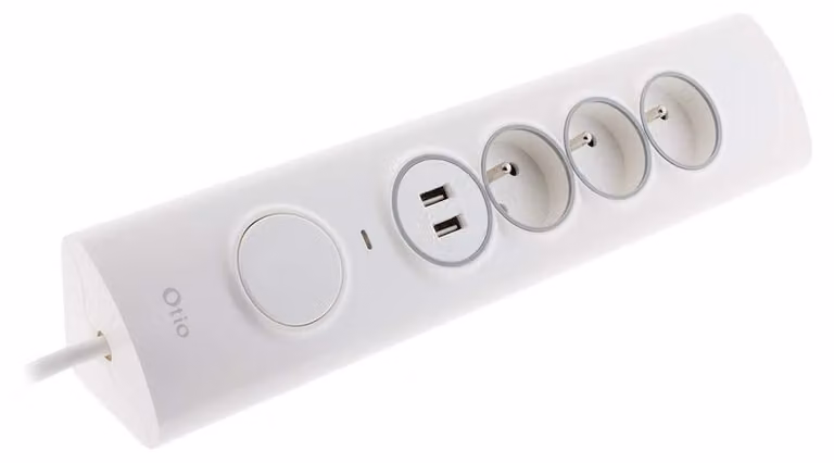 Barra di prese multiple angolare Otio, 3 prese da 16A, 1 presa laterale da 16A, e 2 porte USB pre-cablata