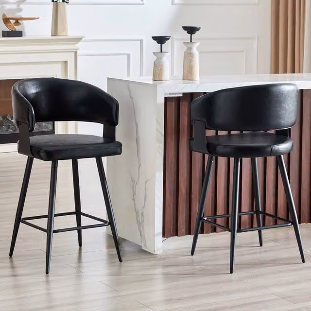 Sedia da pranzo moderna WISHDOR con braccioli e schienale avvolgente in ecopelle nera e struttura in metallo nero – 1