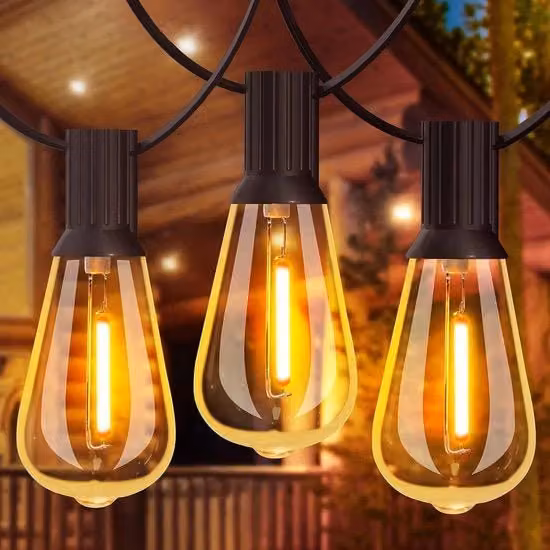 Catena di luci LED da esterno con 31 lampade ST38 in plastica, impermeabile IP44, luce bianco caldo 2200K, lunghezza 18 metri