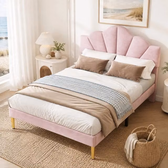 Letto matrimoniale imbottito in velluto rosa con testiera regolabile e piedi metallici dorati L/P: 140 x 190 cm