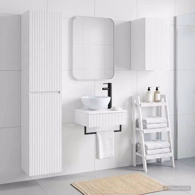 Set di mobili da bagno moderno vidaXL in legno bianco lucido composto da base lavabo, pensile e colonna, L/P/H: 160 x 48,7 x 34,5 cm
