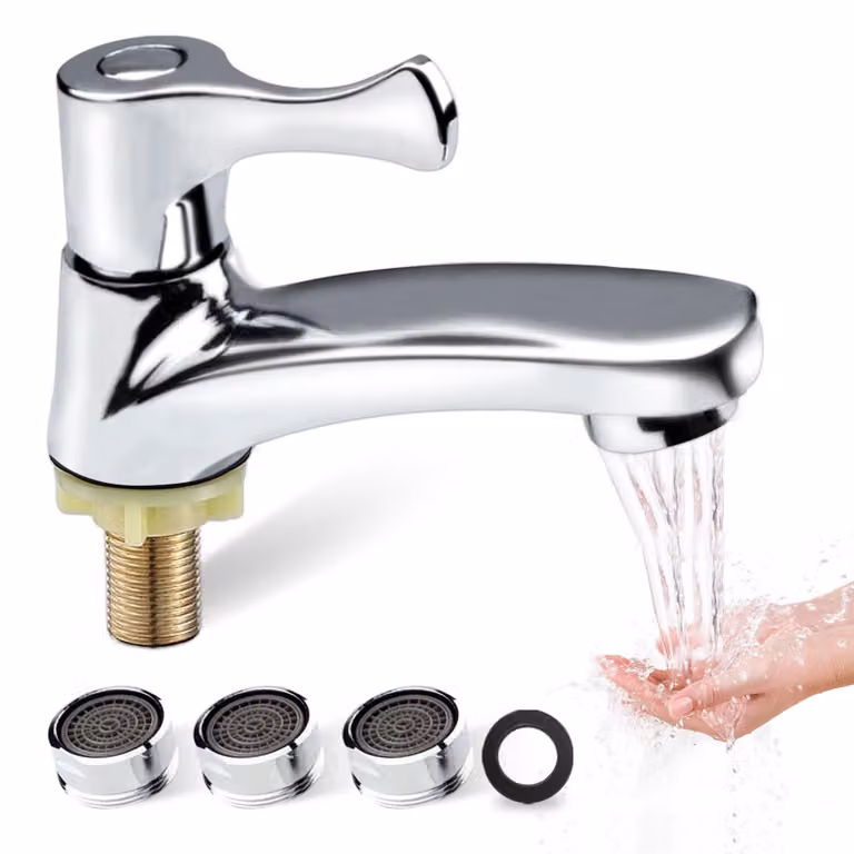 Diverse rubinetti a freddo per bagno e cucina