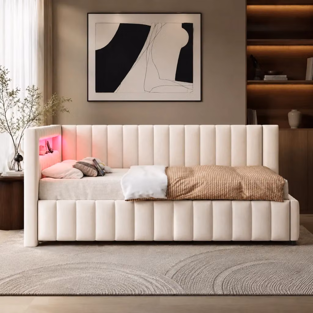 Divano letto a L Mivray in velluto beige con LED cangiante e porta USB, dimensioni L/P/H: 209 x 147,5 x 82 cm, superficie letto 140 x 200 cm