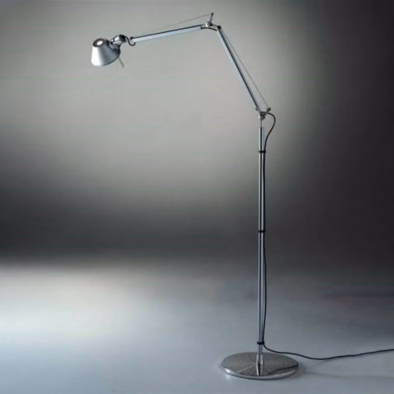 Artemide Lampada da terra a LED Tolomeo, dimmerabile, Alluminio / Grigio / Zincato, Soggiorno / Sala da pranzo, Alluminio, Design, Lampada LED da terra