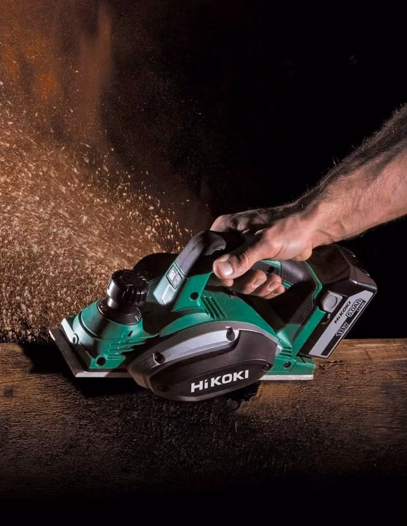 Pialletto HiKOKI P18DSLA1X verde con batteria 2,5Ah o 5,0Ah e valigetta HSC III – 2