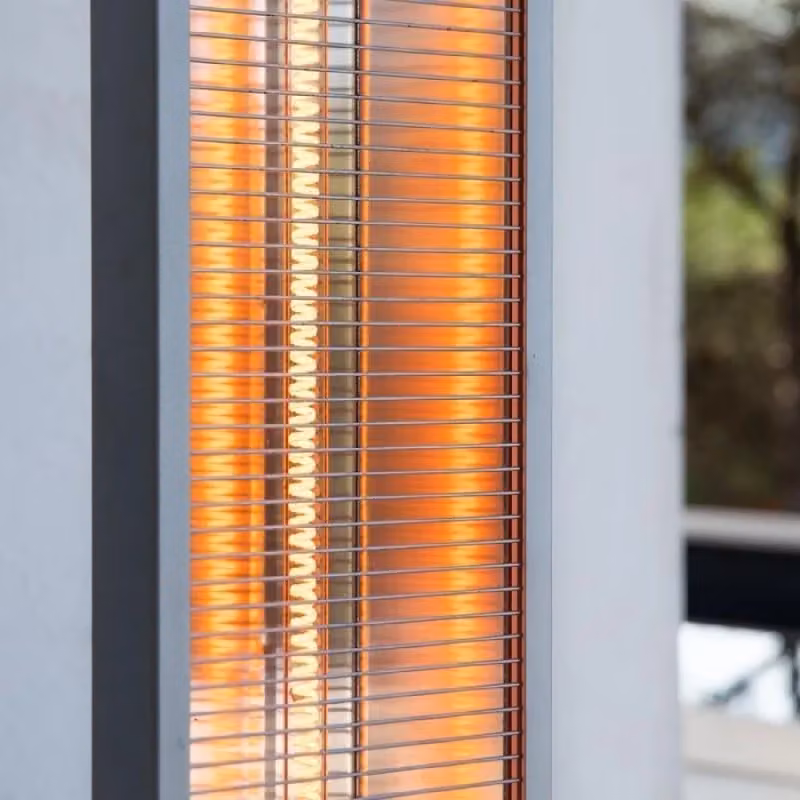 Stufa da esterno Cecotec ReadyWarm 2000 Power Tower nera in metallo – 2