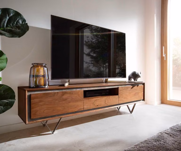 DELIFE Mobile TV a basso con finitura effetto pietra, 175 cm, legno di acacia marrone, 2 ante, 1 cassetto, 1 ripiano, piedini a forma di "V" neri