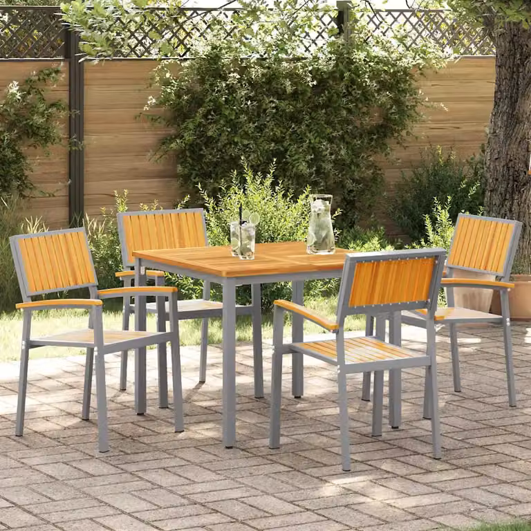 Set di 4 sedie impilabili vidaXL in legno di acacia massello marrone con braccioli per giardino e terrazza
