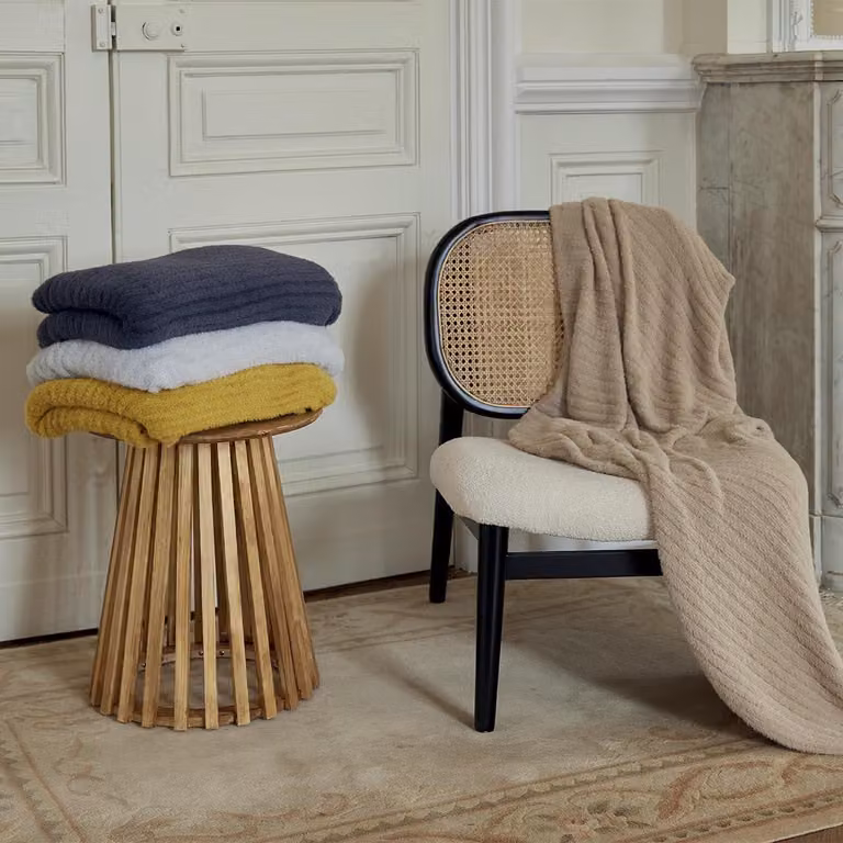 Coperta 130x170 cm, color antracite, 100% poliammide, morbida, lavorata a coste