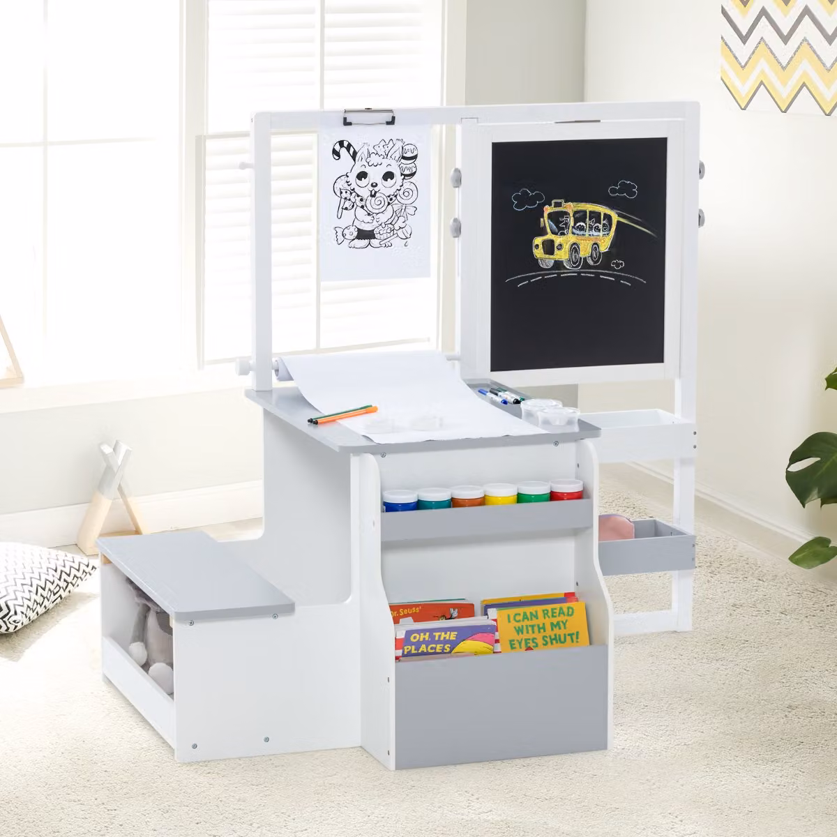 Set tavolo e panca per bambini Costway in legno con cavalletto regolabile a doppia faccia, Centro artistico Grigio chiaro, L: 114 cm, P: 81 cm, H: 100 cm