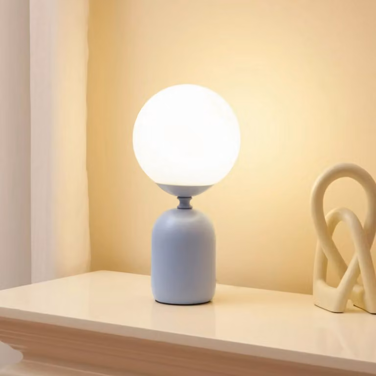 Pauleen Lampada da tavolo GLOWING CHARM, Alluminio / Grigio / Zincato, Soggiorno / Sala da pranzo, Vetro, Giovanile, Lampada da tavolo