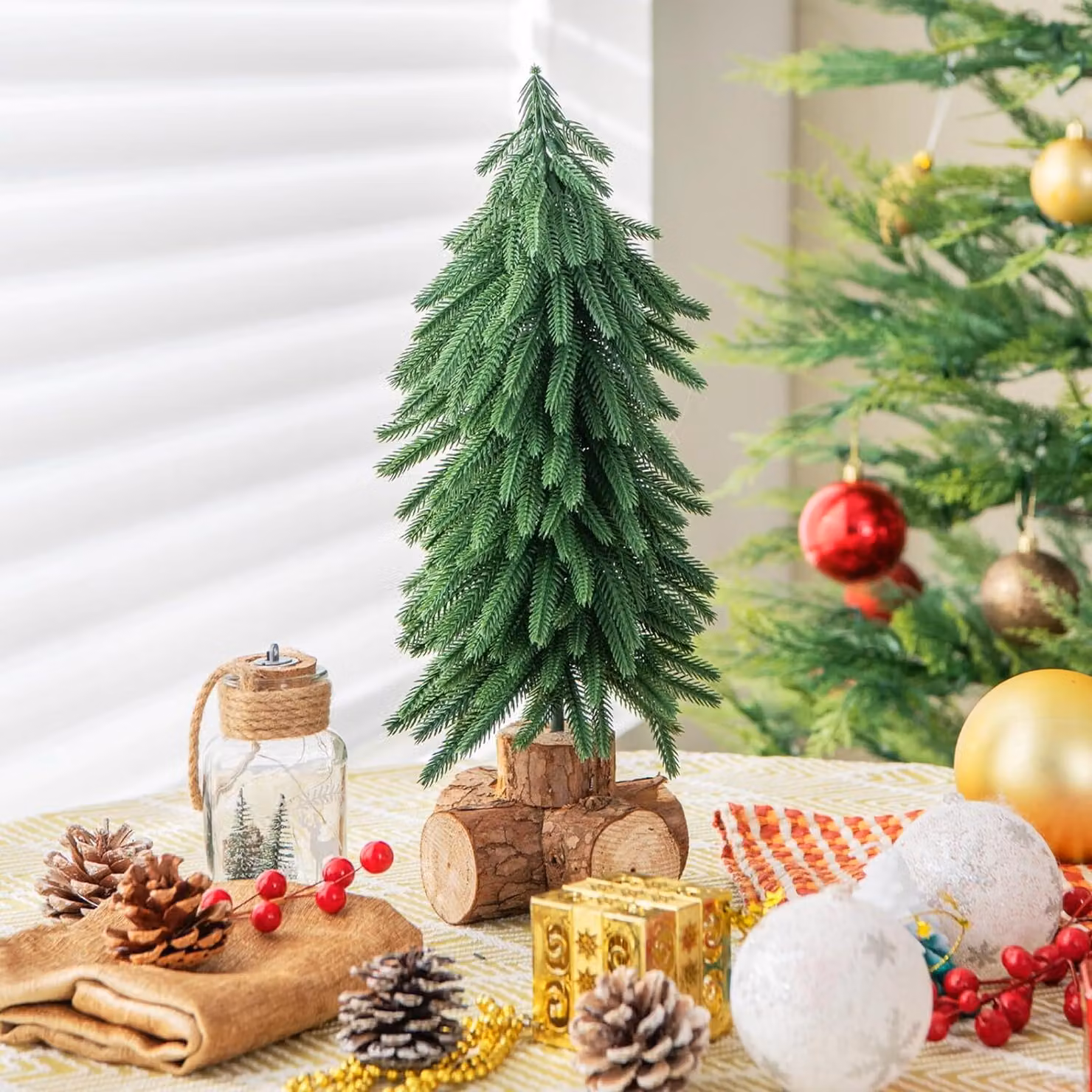 COSTWAY 40cm piccolo albero di Natale, mini albero di Natale con base in legno massiccio e 200 punte di rami, albero di Natale artificiale da tavolo, albero di Natale per ufficio, verde