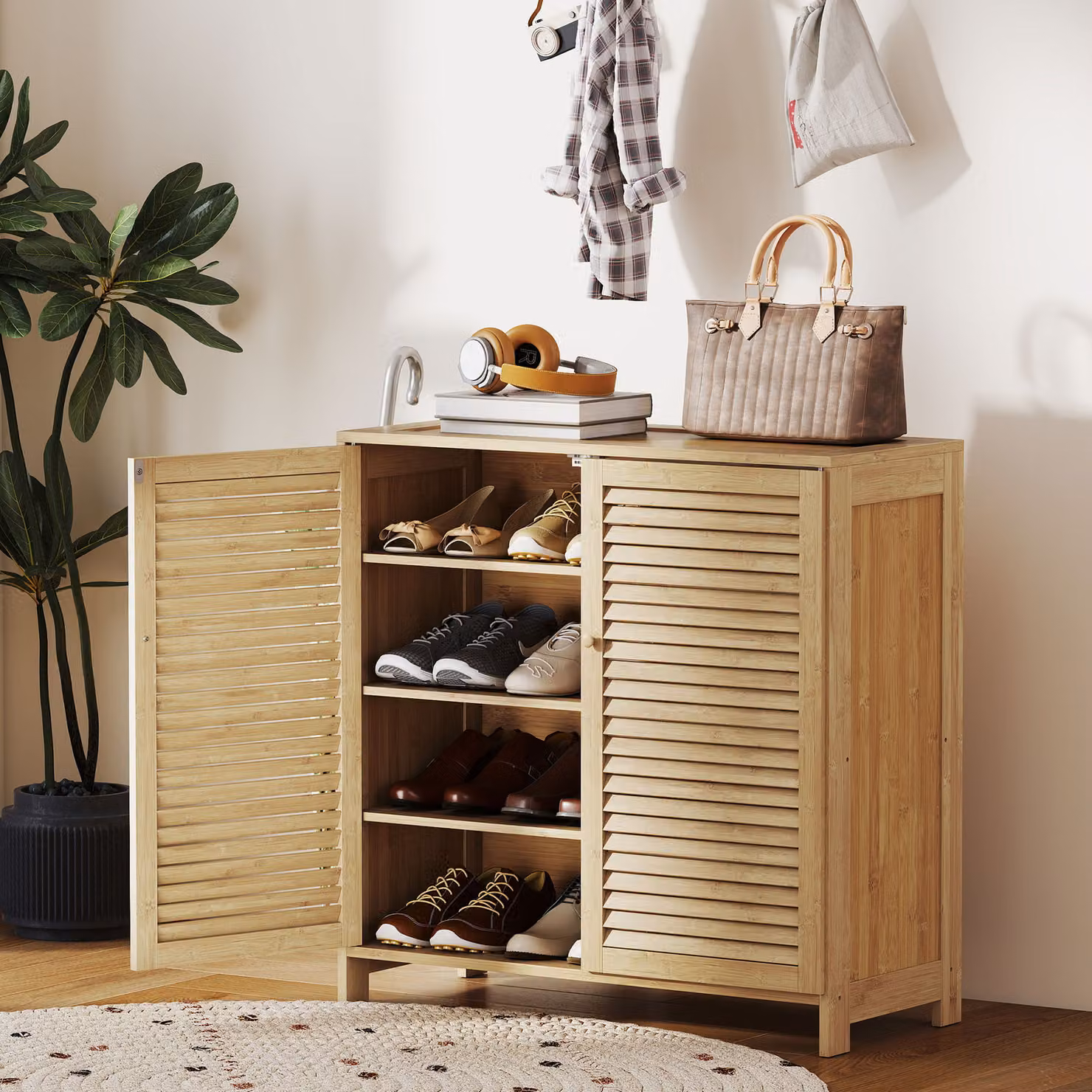 Scarpiera HOMCOM in bambù con ante a persiana e ripiani regolabili, capacità 14 paia, finitura naturale, L 80 x P 35 x H 80 cm – 2