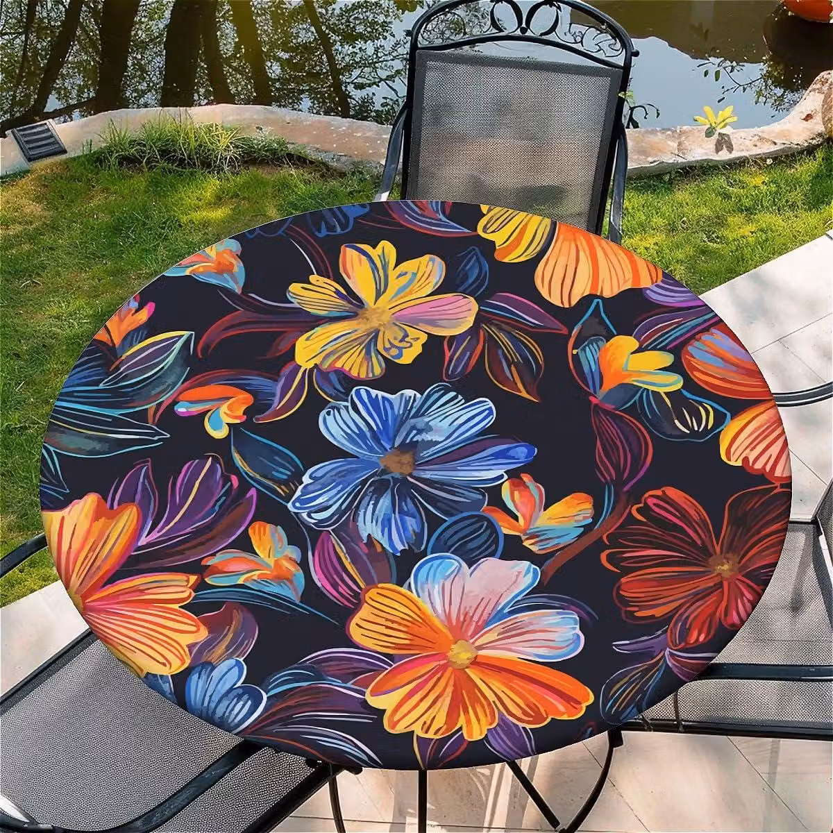 Tovaglia rotonda per esterni, elasticizzata, diametro 110 cm, motivo floreale di ibisco, ideale per tavoli da giardino