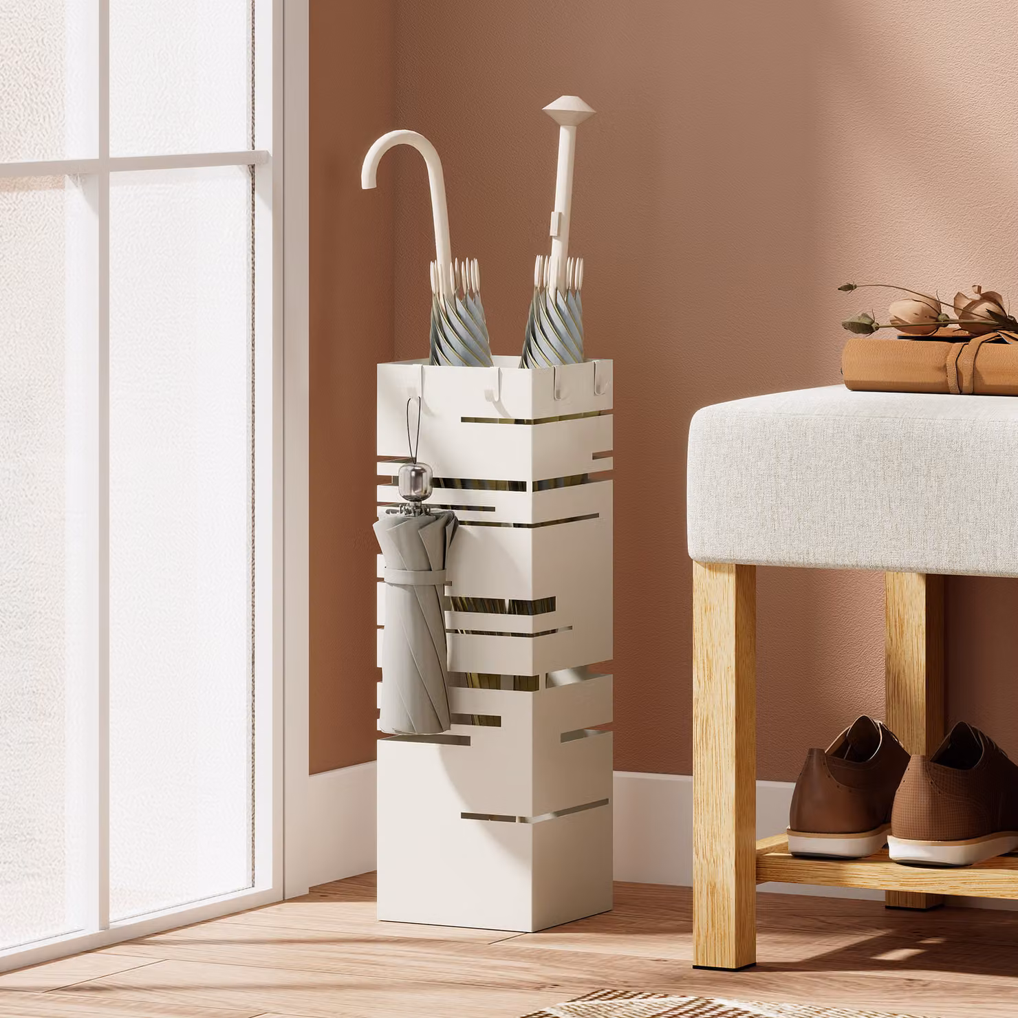 Portaombrelli autoportante quadrato in metallo HOMCOM colore beige con vassoio rimovibile – 2