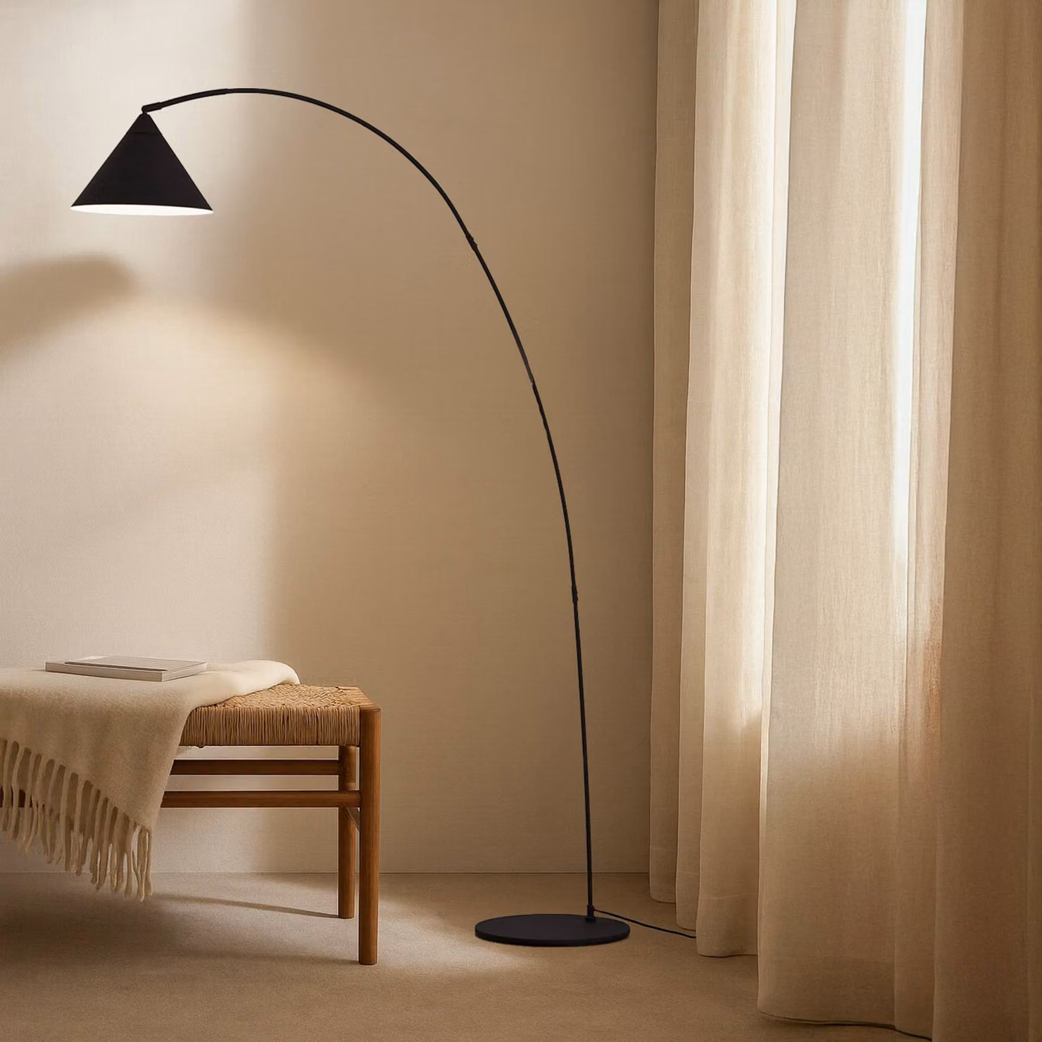 Lampada da terra Triangolo Lindby, Nero, Soggiorno / Sala da pranzo, Metallo, Moderno, Lampada da terra