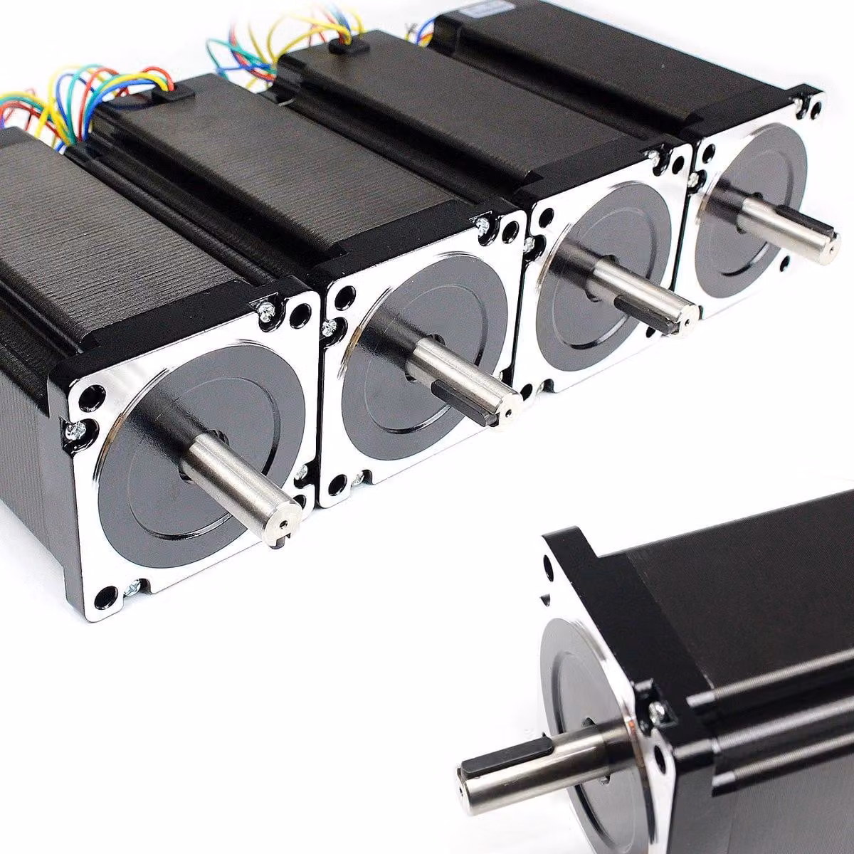 Kit di controllo CNC a 4 assi, dotato di un potente motore passo-passo e di un'alimentazione affidabile, ideale per il controllo di macchinari