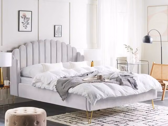 Letto Beliani in velluto grigio con testata capitonné e gambe in metallo L/P/H: 160 x 200 cm – 1