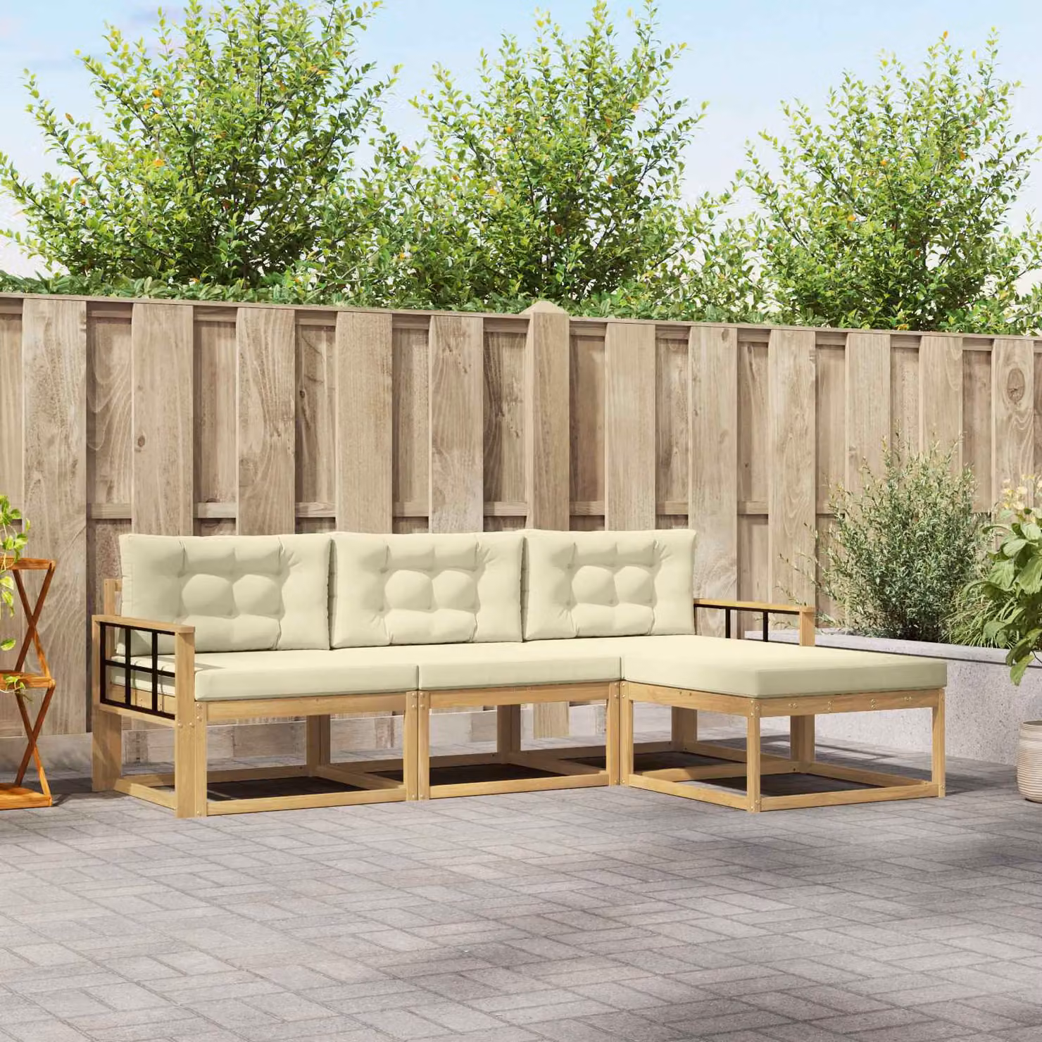 vidaXL Set di divani da esterno a L con pouf, struttura in legno di acacia e cuscini in poliestere bianco e beige
