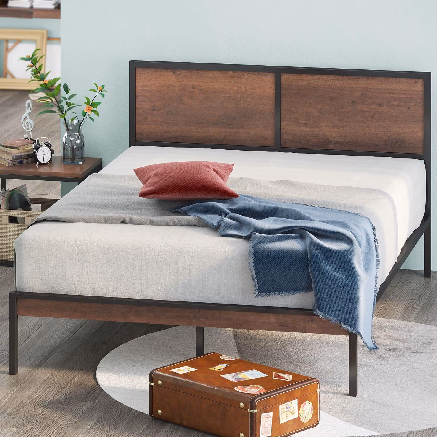 Letto a piattaforma marrone, dimensioni 140x190 cm, struttura in metallo e legno