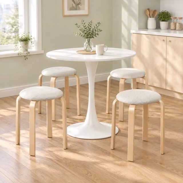 Set di 4 sgabelli impilabili crema bianco in legno e tessuto effetto lino
