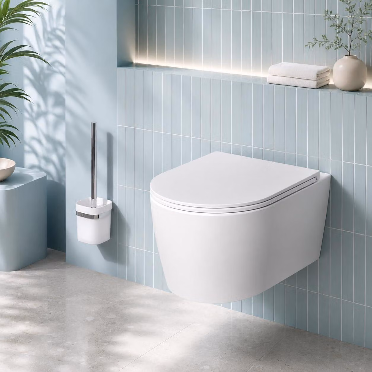 Water WC sospeso senza brida, con sistema di scarico AquaSpin e sedile in Duroplast con chiusura ammortizzata