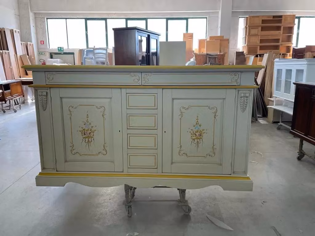 Madia credenza in legno con decoro floreale Mobili2g, colore bianco e oro, L: 210 cm, P: 60 cm, H: 115 cm – 1