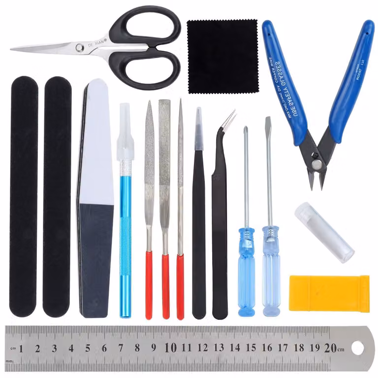 Solidchoice - Set di 17 utensili per modellismo, ideale per Gundam