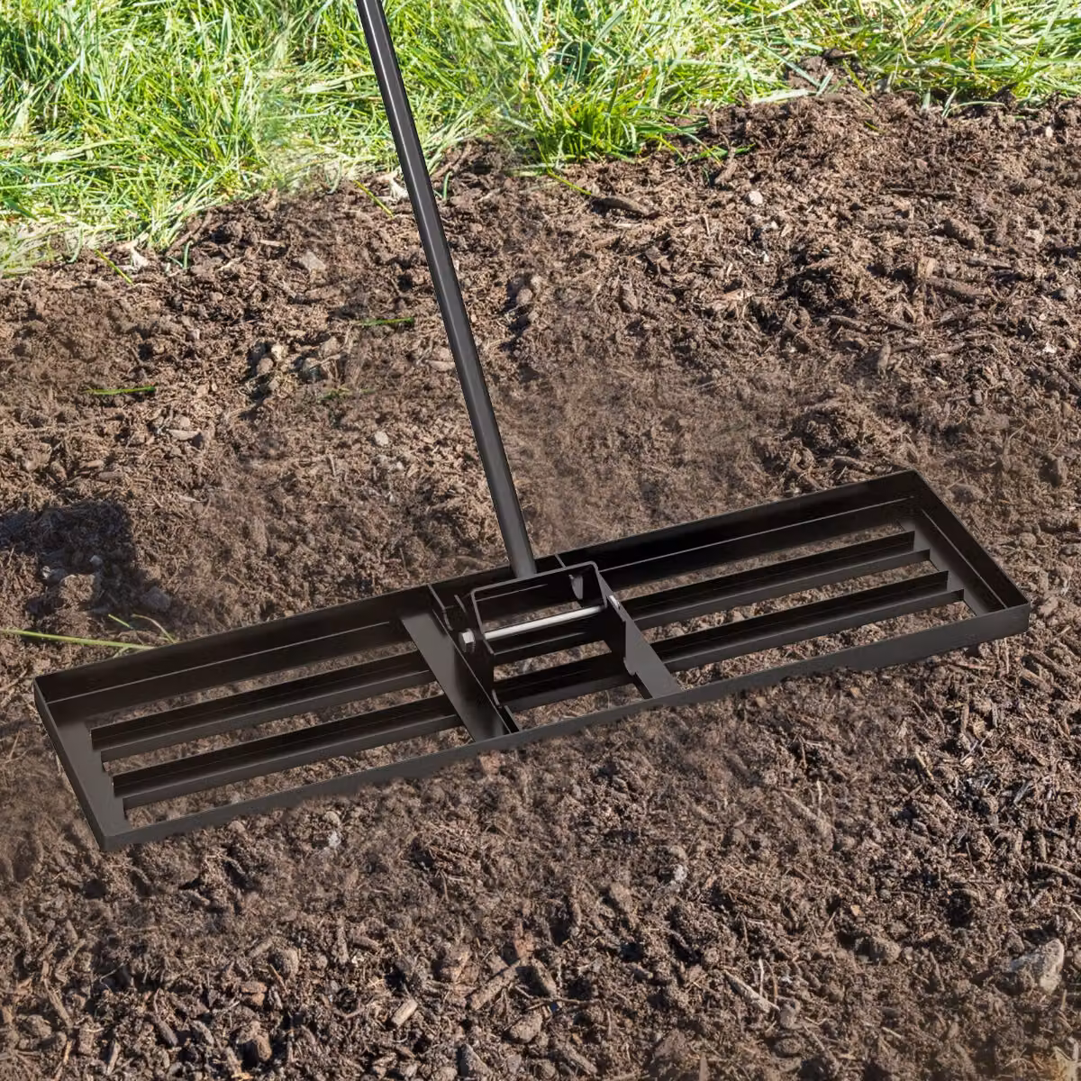 Rastrello livellatore per prato e giardino Costway con impugnatura ergonomica e piastra, Nero, 75 x 25 cm
