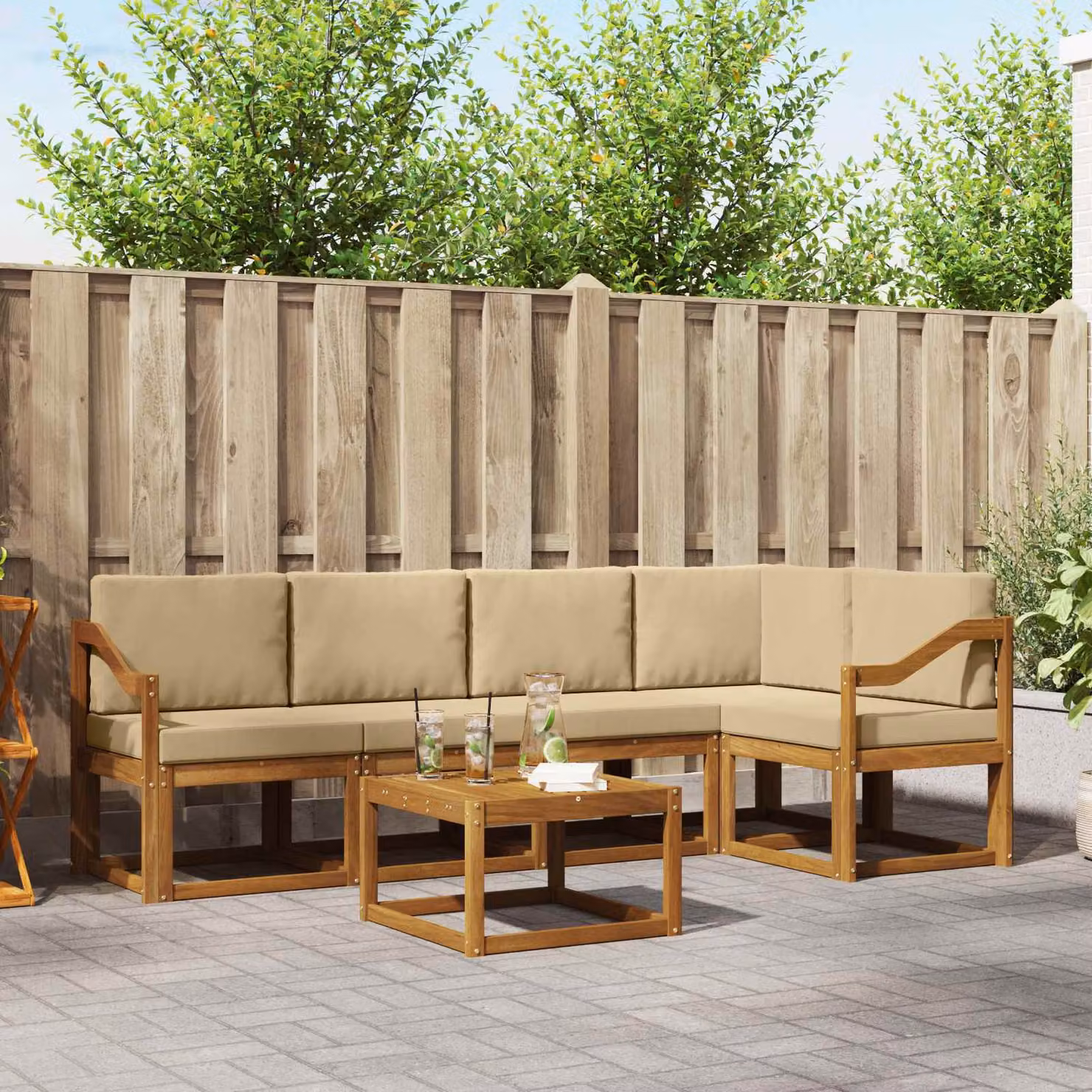 Set di divani da esterno vidaXL 6 pezzi in legno di acacia con tavolo da caffè e cuscini, colore beige e marrone