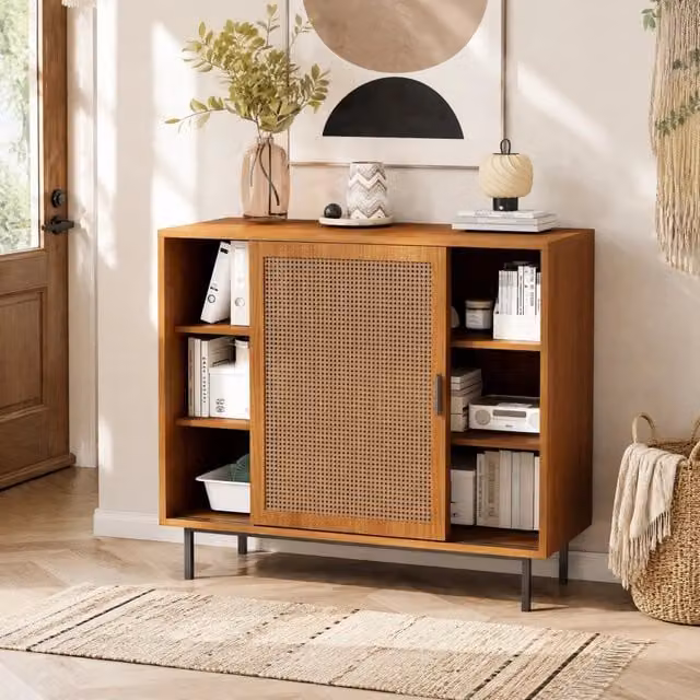 Credenza moderna con 2 ante scorrevoli in rattan e 3 ripiani, colore marrone, L: 100 cm, H: 90 cm, P: 37 cm
