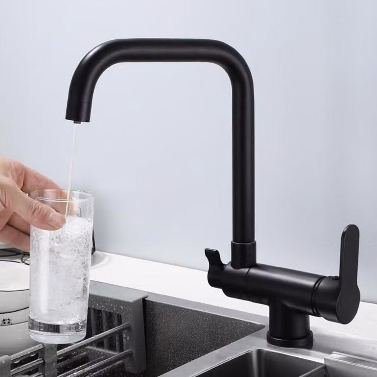 Rubinetto da cucina a tre vie, nero, in ottone, con bocchetta girevole a 360°