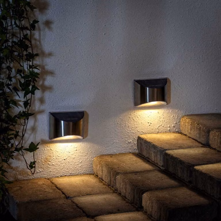 Lampada da parete solare a LED Wally 2 pezzi in acciaio inossidabile bianco caldo LED Pannello solare