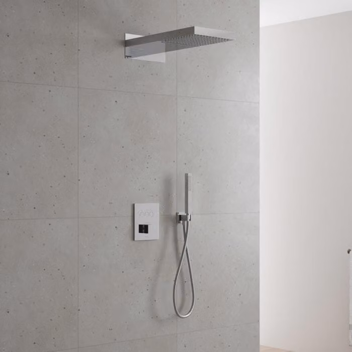 Sistema doccia a incasso Kronenbach Smart Push per 3 uscite, con termostato a pulsante, design squadrato