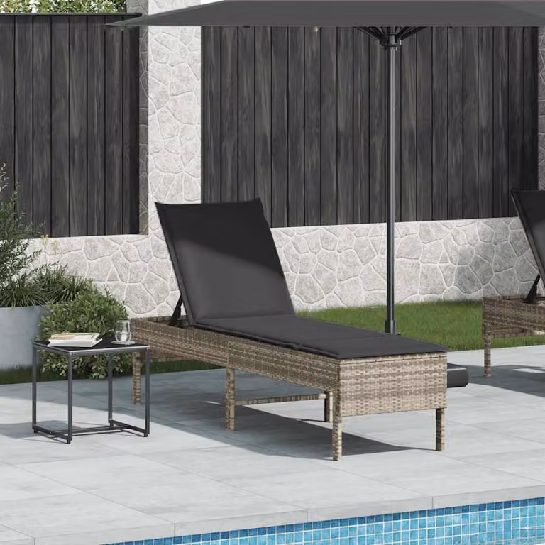 vidaXL Lettino Prendisole in Polyrattan Grigio con Cuscino Regolabile L/P/H: 200 x 55 x 44 cm