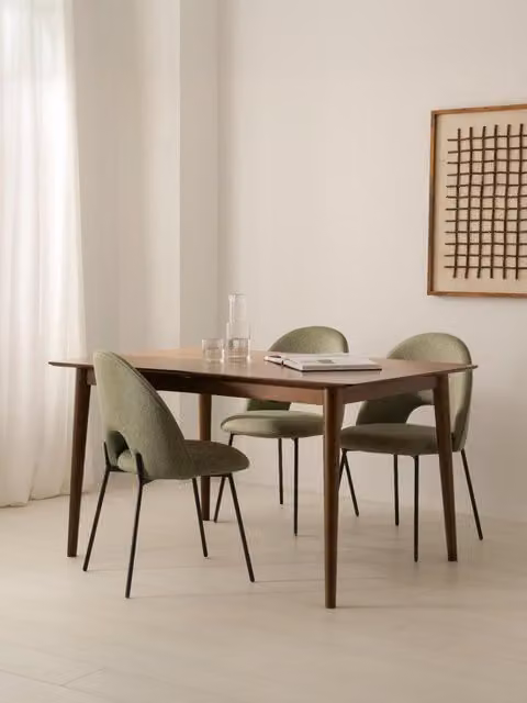 Tavolo da pranzo rettangolare allungabile Brent in noce e legno massiccio Kenay Home