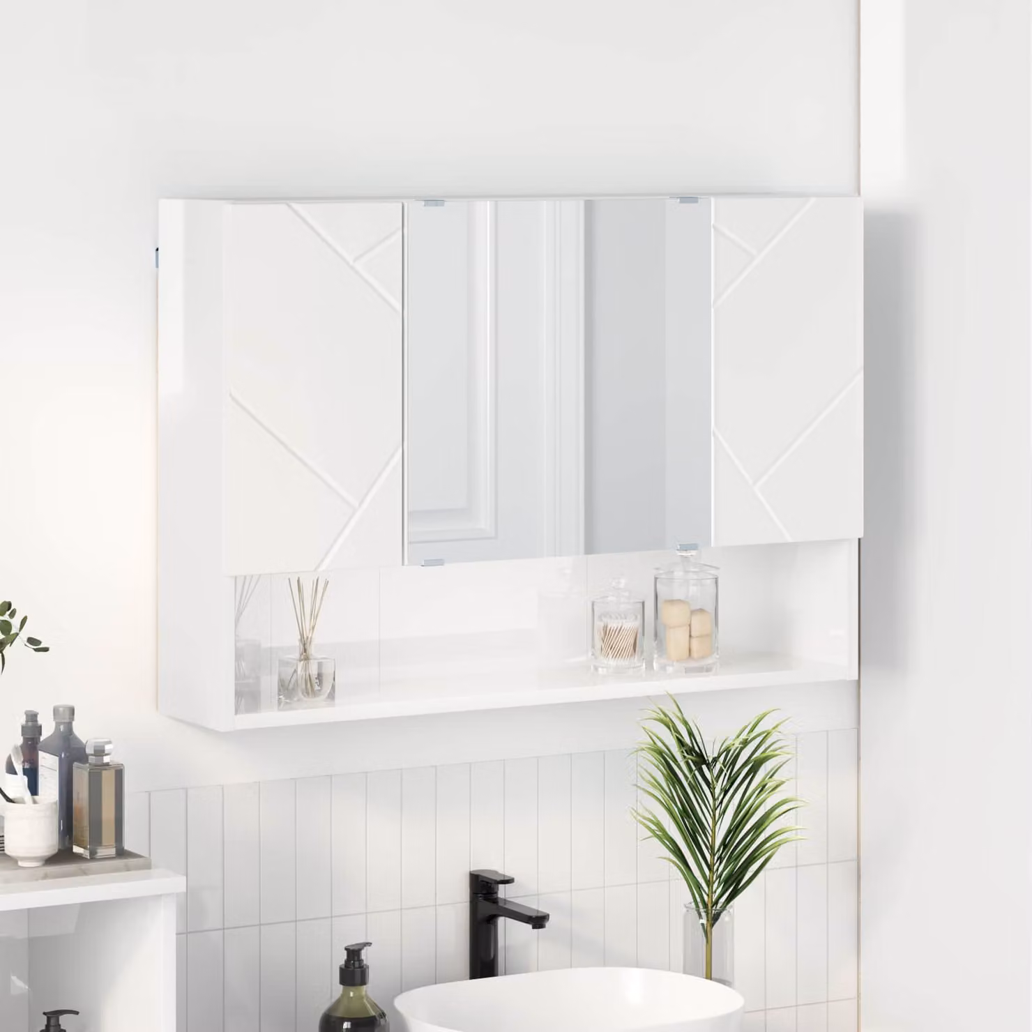 Mobiletto per specchio vidaXL Bianco Lucido, sospeso a parete con ante a battente e ripiani interni, L: 80 cm, P: 17 cm, H: 55 cm