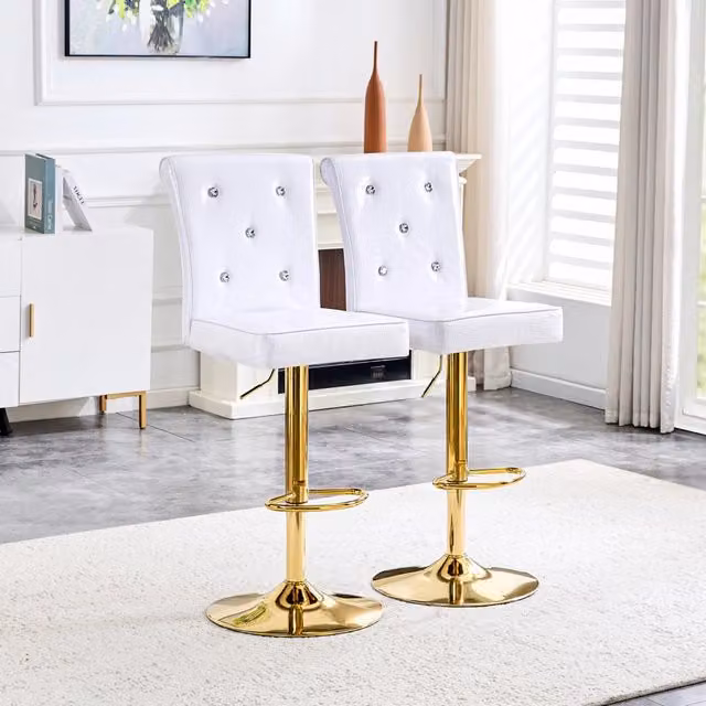 Set di 2 sedie da pranzo FOLYNA in PVC bianco effetto pelle di alligatore con dettagli in cristallo H: 89.5 cm, L: 50.5 cm, P: 41 cm