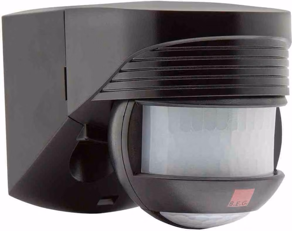Rivelatore di movimento B.E.G. 0-140° montato a superficie nero lucido IP44 1000W