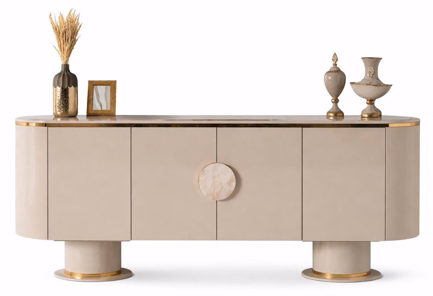 Elegante credenza con dettagli dorati e linee minimaliste