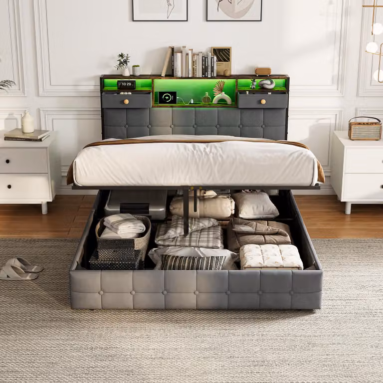 Letto imbottito UnboxG, 140x200 cm, con contenitore, testiera con spazio contenitivo e 2 cassetti, illuminazione LED, stazione di ricarica USB, spazio contenitivo a sollevamento idraulico, rete a doghe, rivestito in velluto, colore grigio scuro