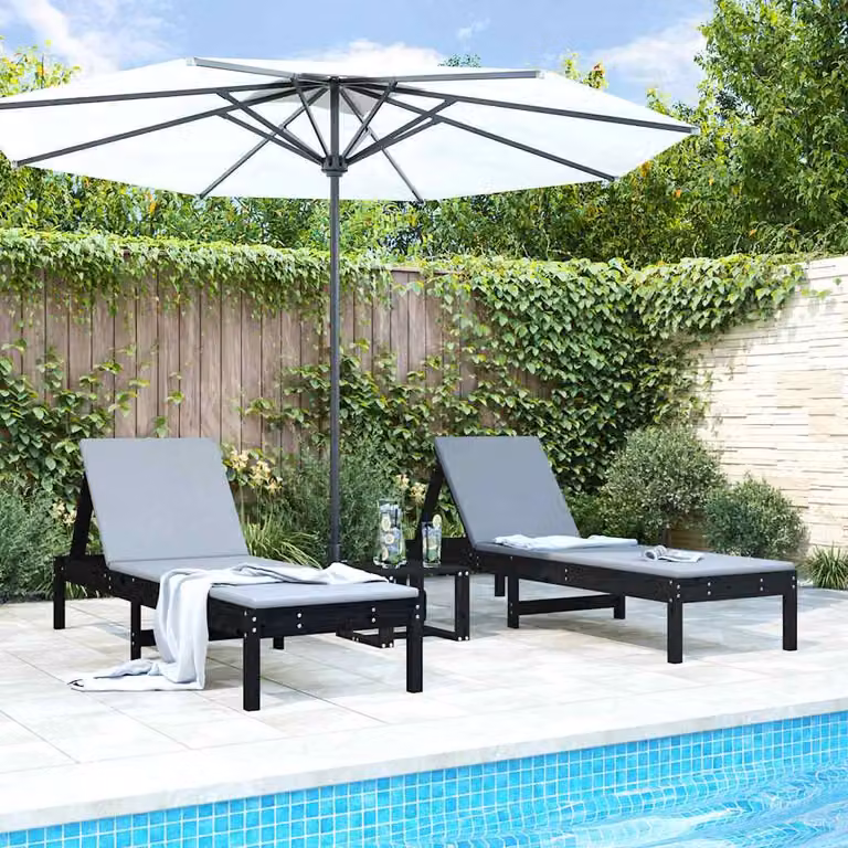 Set di 2 lettini prendisole vidaXL in legno di pino nero con poggiatesta regolabile L: 199,5 cm, P: 60 cm, H: 74 cm